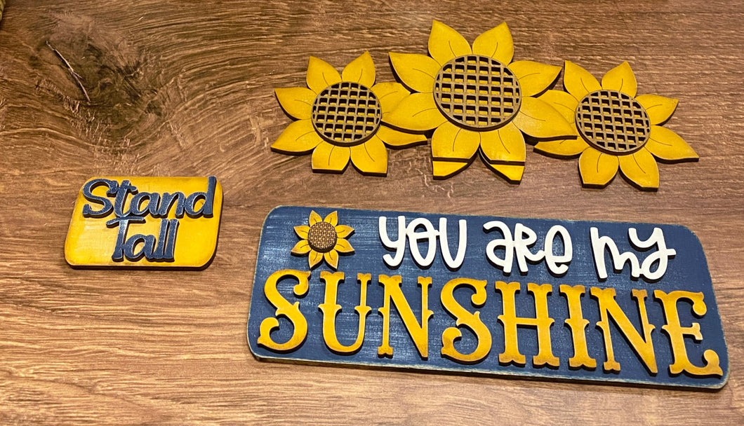Sunflower Insert for Interchangeable 12 Inch Vintage Truck (Base Sold Separately)