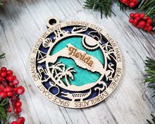 Load image into Gallery viewer, State Ornament - Wood USA Ornament - Christmas Ornament - Florida Ornament