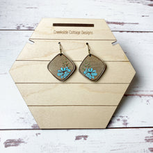Load image into Gallery viewer, Floral Quad Drop Earrings