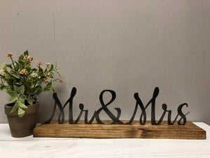 Mr & Mrs Shelf Sitter