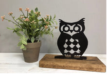 Load image into Gallery viewer, Owl Shelf Sitter