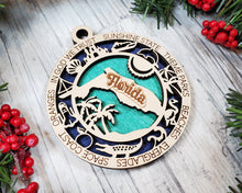 Load image into Gallery viewer, State Ornament - Wood USA Ornament - Christmas Ornament - Florida Ornament