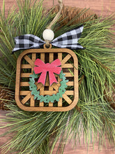 Load image into Gallery viewer, Tobacco basket ornament - Christmas decor - Ornament- tiered tray decor - deer ornament - wreath ornament