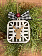 Load image into Gallery viewer, Tobacco basket ornament - Christmas decor - Ornament- tiered tray decor - deer ornament - wreath ornament