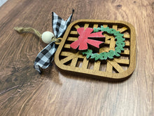 Load image into Gallery viewer, Tobacco basket ornament - Christmas decor - Ornament- tiered tray decor - deer ornament - wreath ornament