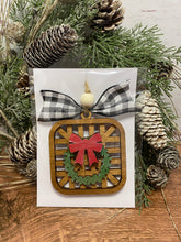 Load image into Gallery viewer, Tobacco basket ornament - Christmas decor - Ornament- tiered tray decor - deer ornament - wreath ornament
